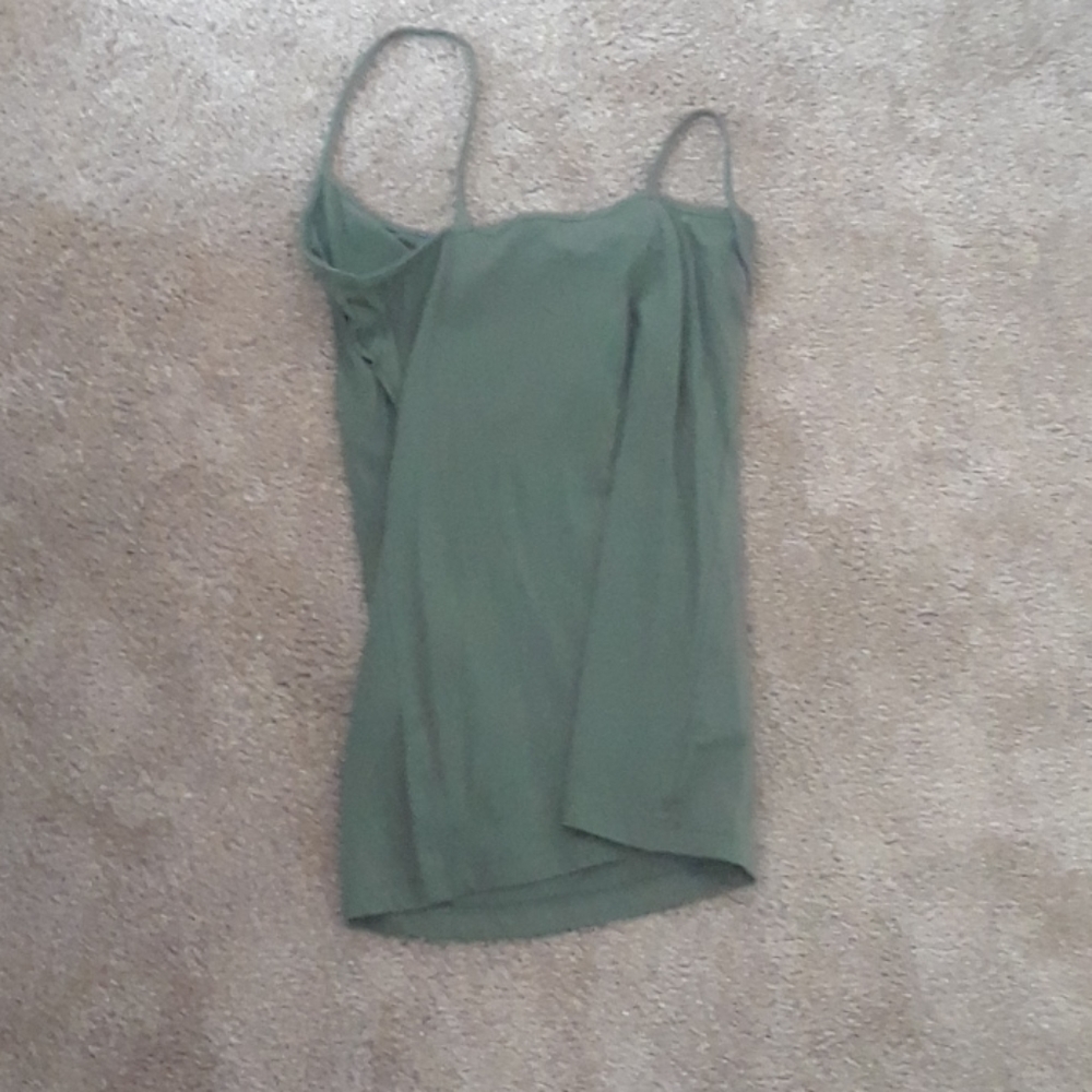 Tanktops - Picture 3 of 5